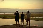 Nationalparken Mana Pools i Zimbabwe På den anden side Zambia. Gameviewing i skumringen 50 meter fra vores telte